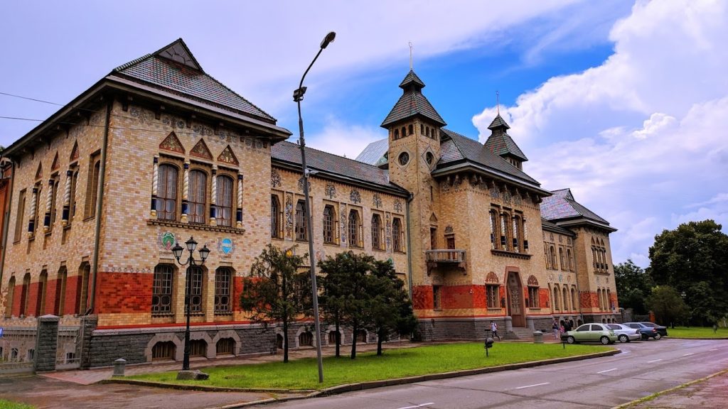 Полтавський краєзнавський музей